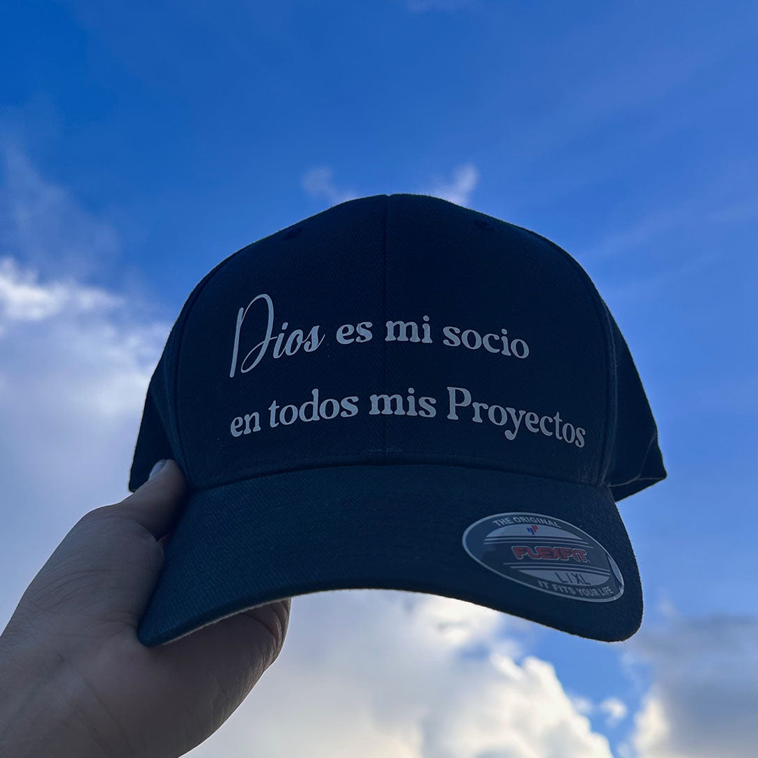 "Dios es mi Socio en Todos mis Proyectos" Unisex Adjustable Baseball Cap, Inspirational Hat, Faith Jesus Gift, Christian caps
