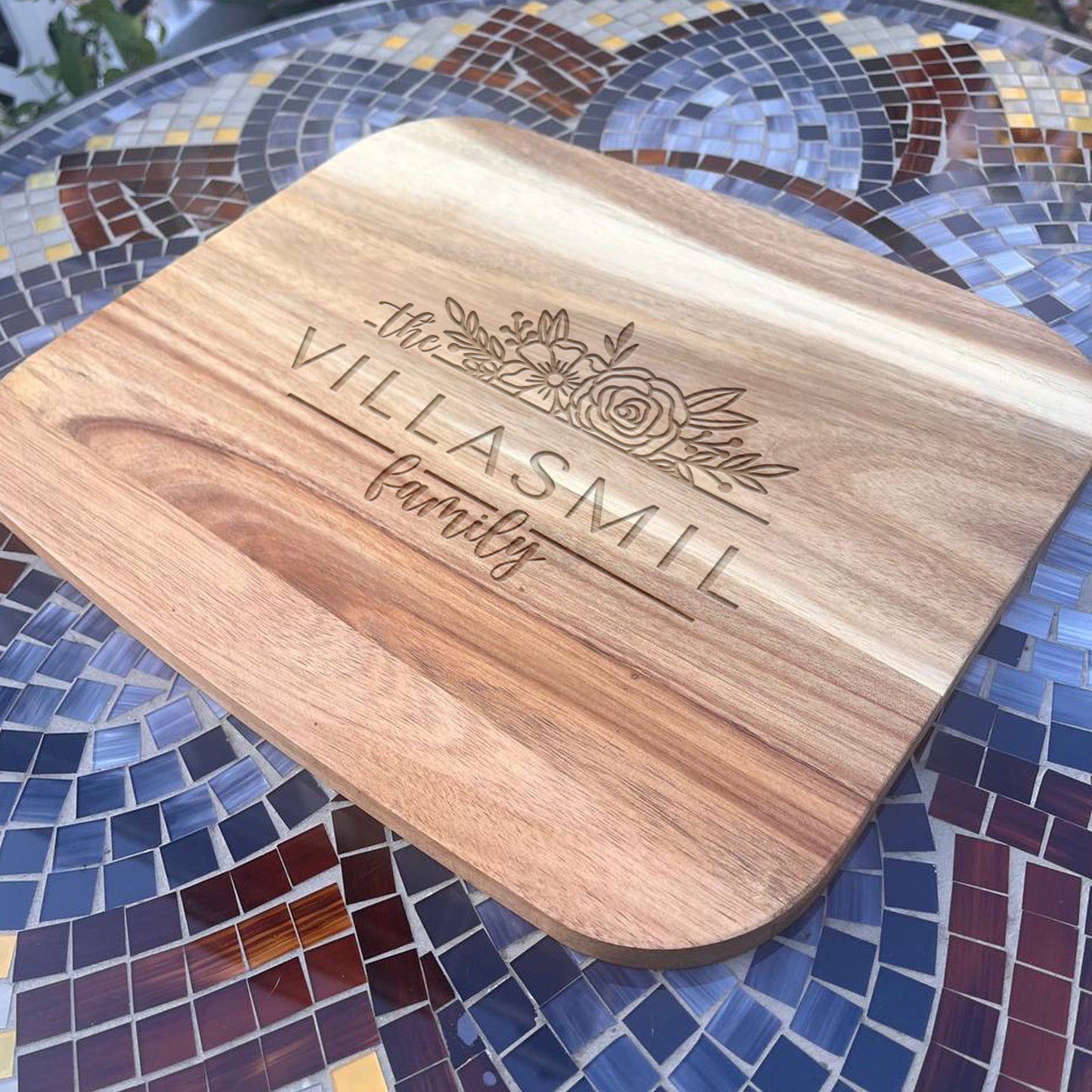 Personalized Family Name Cutting Board. Custom Engraved chopping Board Custom board, Wedding Gift, Anniversary, Housewarming Gift for couple