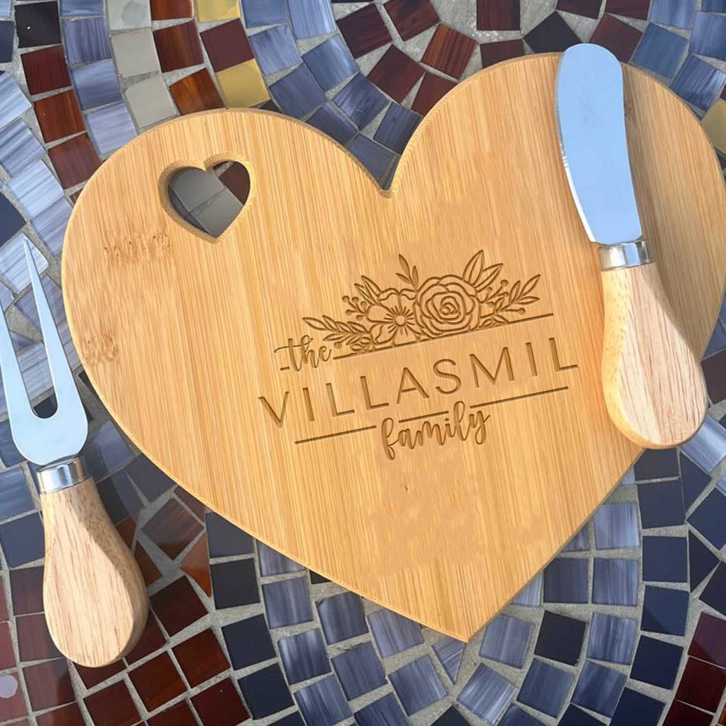 Personalized Family Name Cutting Board. Custom Engraved chopping Board Custom board, Wedding Gift, Anniversary, Housewarming Gift for couple