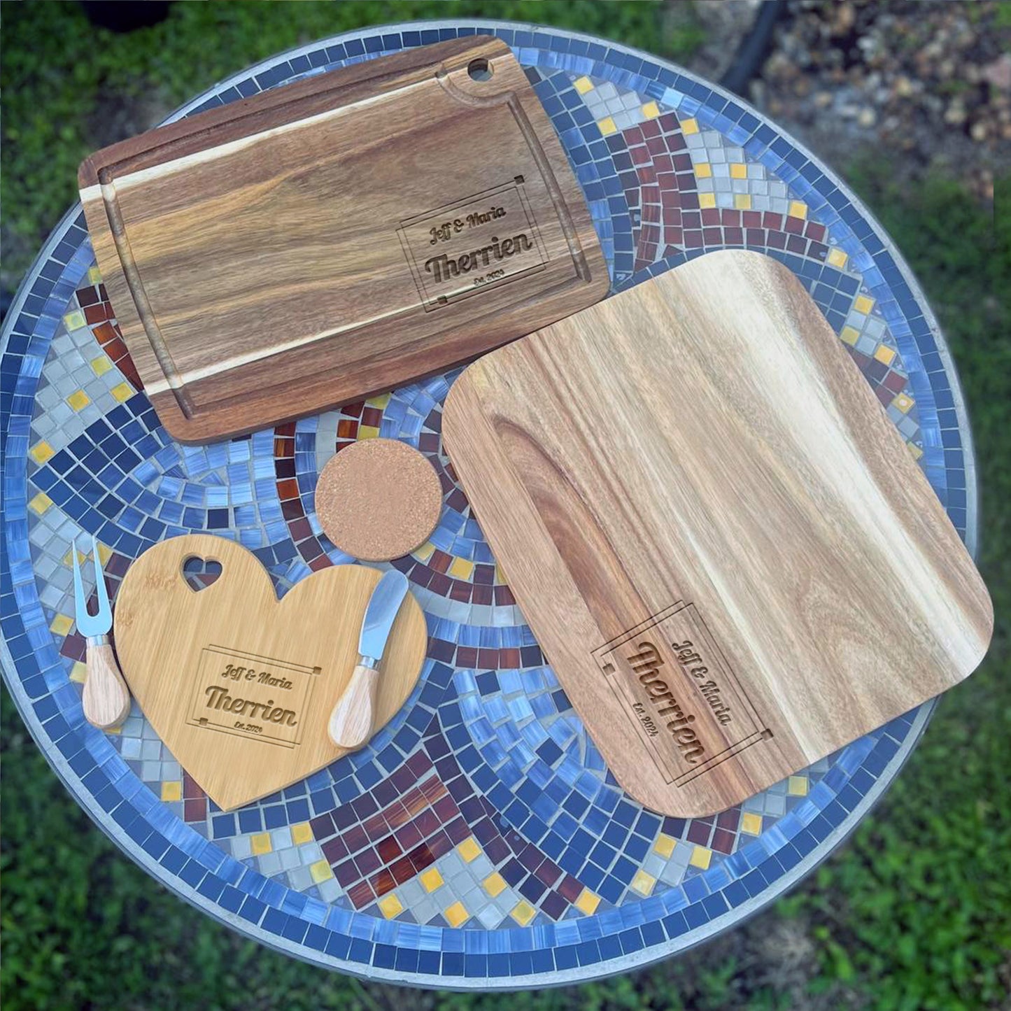 Personalized Charcuterie Board, Corner Design Cutting Board, Laser Engraved Wedding Gift, Anniversary Gift, Custom Cutting Board, Personalized Kitchen Gift