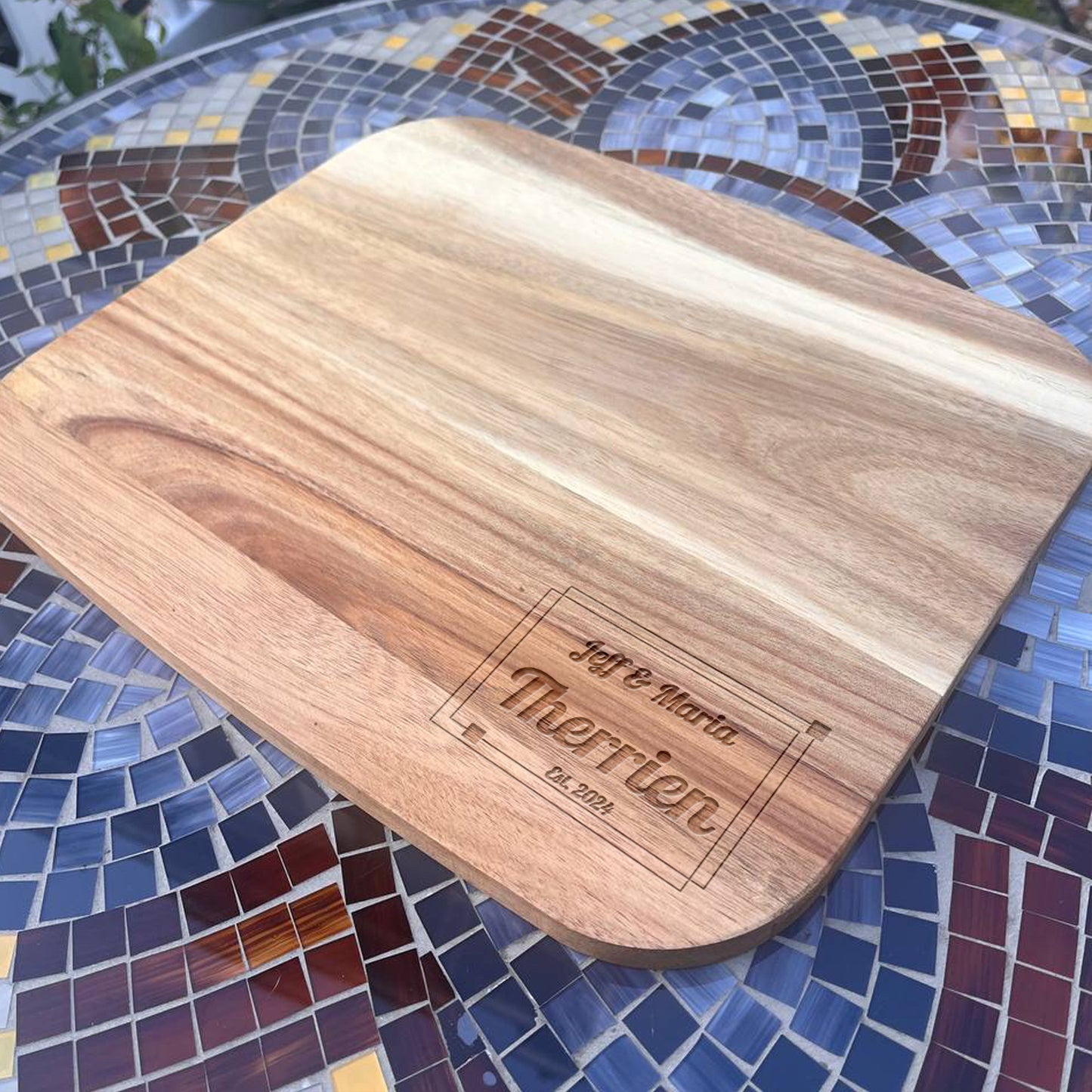 Personalized Charcuterie Board, Corner Design Cutting Board, Laser Engraved Wedding Gift, Anniversary Gift, Custom Cutting Board, Personalized Kitchen Gift