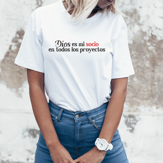 "Dios es mi Socio en Todos mis Proyectos" Bible Verse Tees, Religious Tshirt, Spanish Christian Gift, Faith Shirt, Frases Cristianas, Camiseta en español, Hispanic Apparel