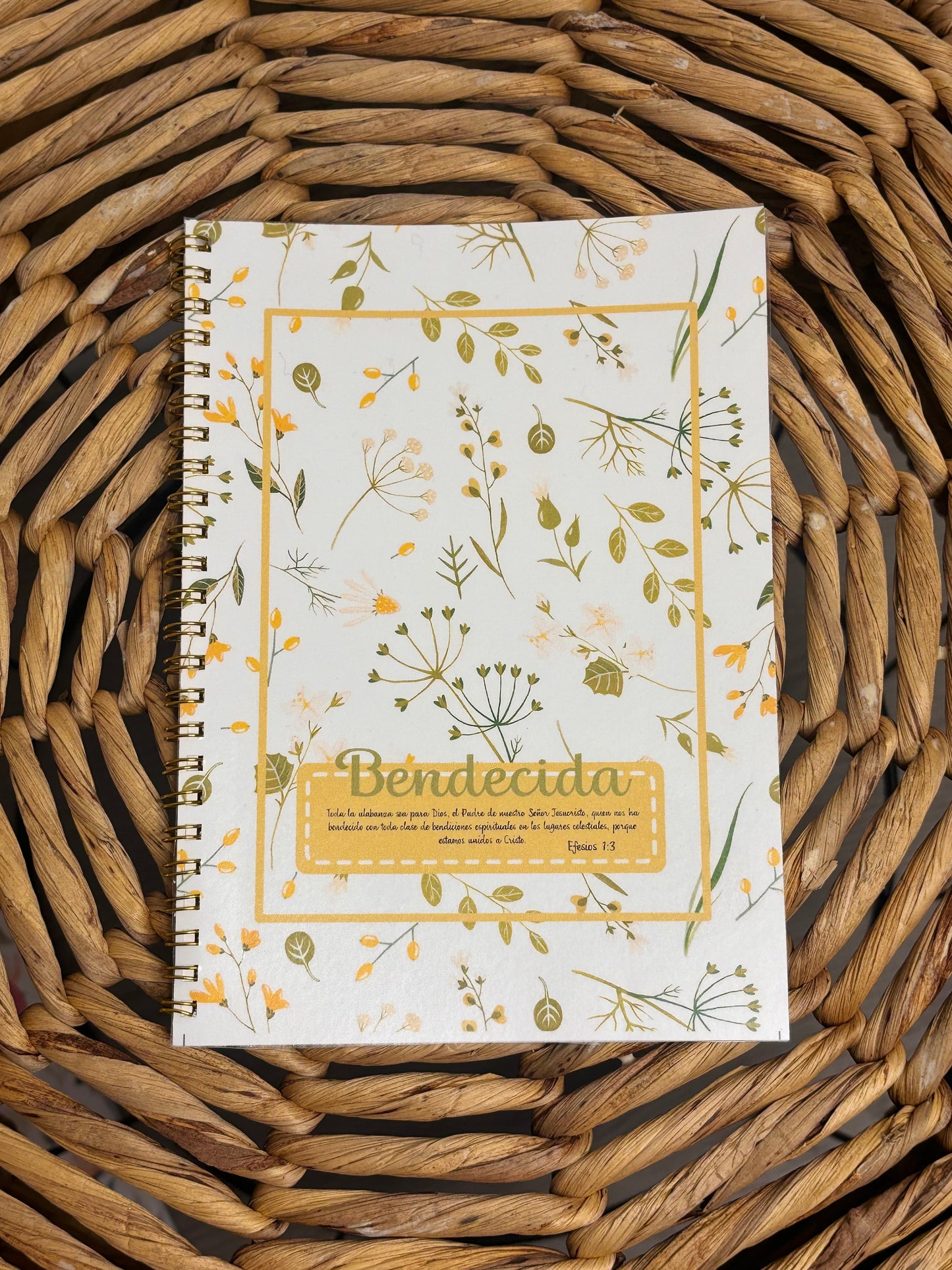 Bendecida. Efesios 1:3 Notebook, Blessed Notebook, Spiral notebooks | Soft cover journal | Faith notebook , Gifts for Women, Christians Gifts, Notebook For Church Devotional, Floral Prayer Journal Church Notes Personalized Bible Journ
