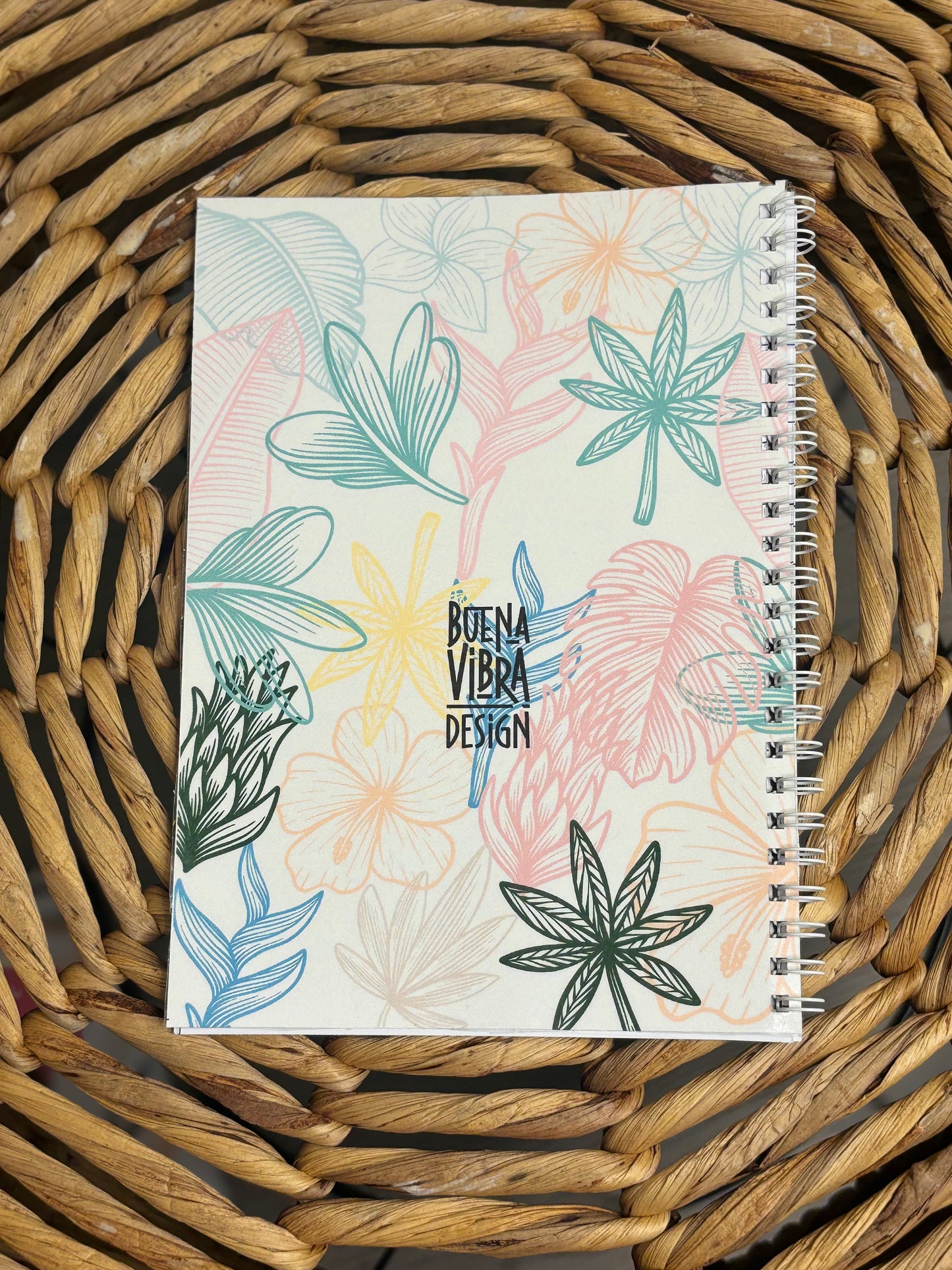 Amada Juan 15:9 Notebook, Loved Notebook, Spiral notebooks | Soft cover journal | Faith notebook , Gifts for Women, Christians Gifts, Notebook For Church Devotional, Floral Prayer Journal Church Notes Personalized Bible Journal